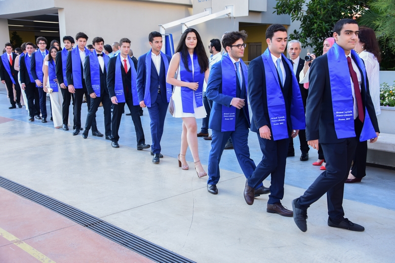 Grand Lycee Franco Prom